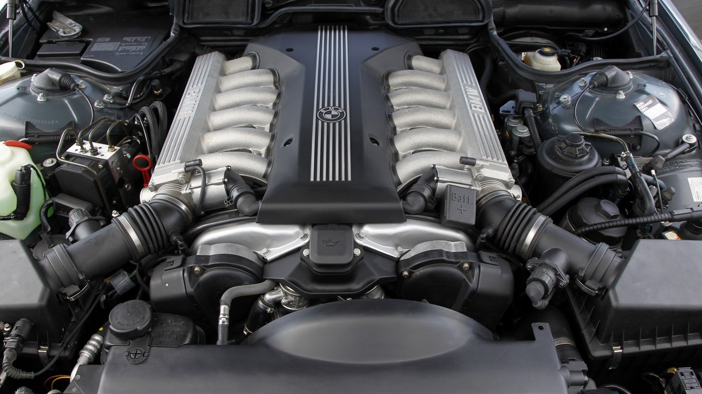 Двигатель BMW 7 e38